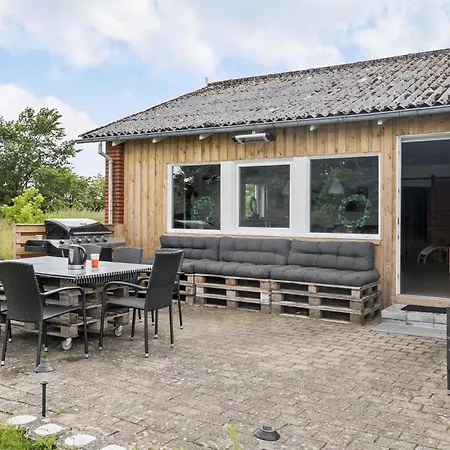 3 Bedroom Amazing In Veslos 度假居 Oslos