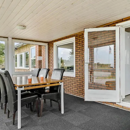 3 Bedroom Amazing In Veslos 度假居 Oslos